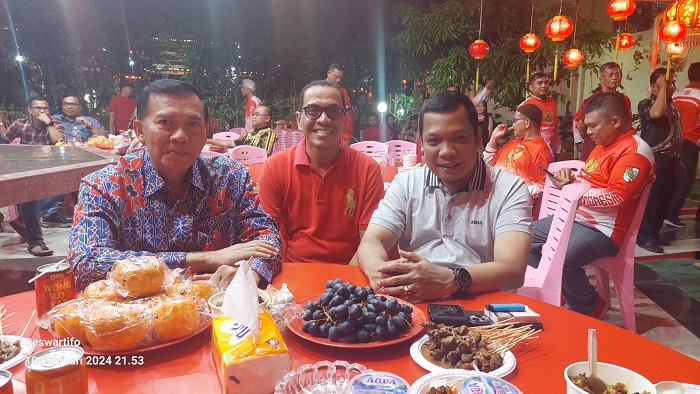 Sejumlah Tokoh Hadiri Perayaan Imlek 2575  di Kediaman Ketua LPM Pekanbaru