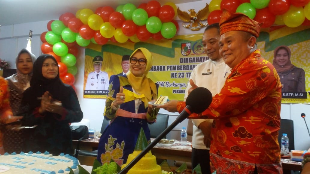 Dihadiri Raja Rilla Muflihun, Resepsi HUT LPM Ke-23 di Pekanbaru Meriah
