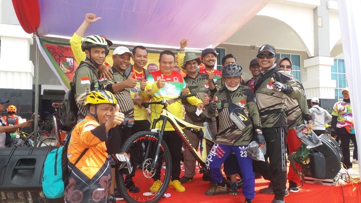 Komunitas Pesepeda Kelayang Raih Hadiah Utama Gowes Fun Adventure  HUT Pekanbaru Ke-238 