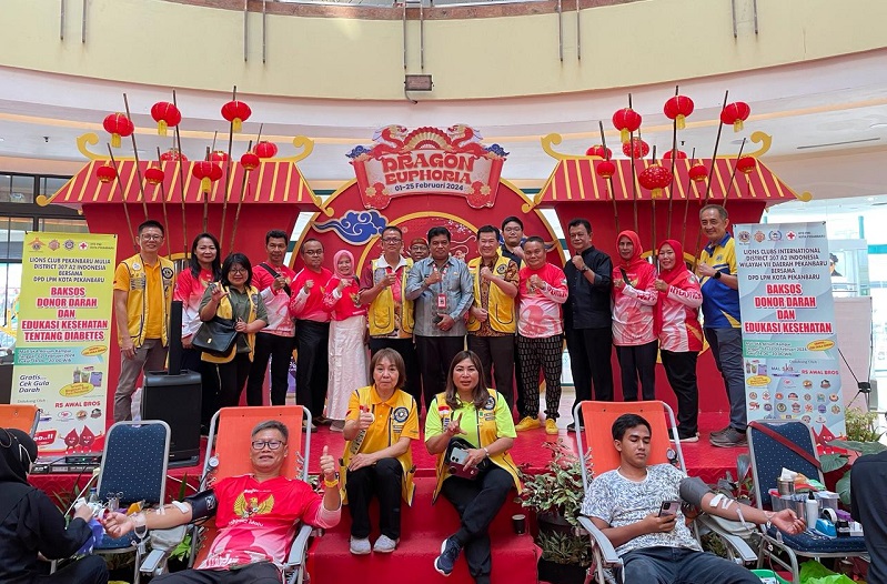 LPM Pekanbaru dan Lions Club Lakukan Aksi Sosial Donor Darah di Mal SKA